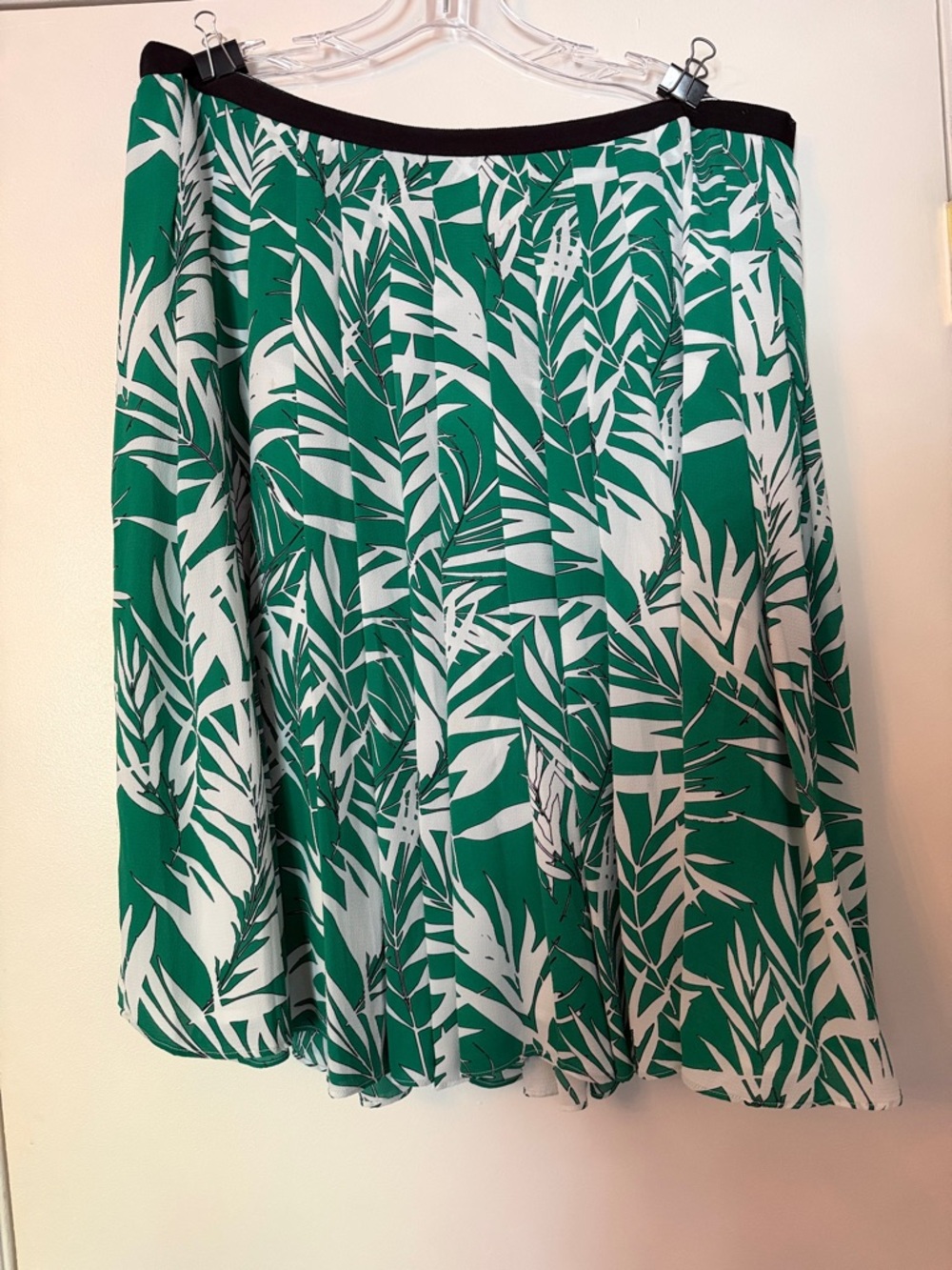Talbots Green and White Tropical Print Skater Skirt